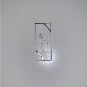 bouquet of roses pin